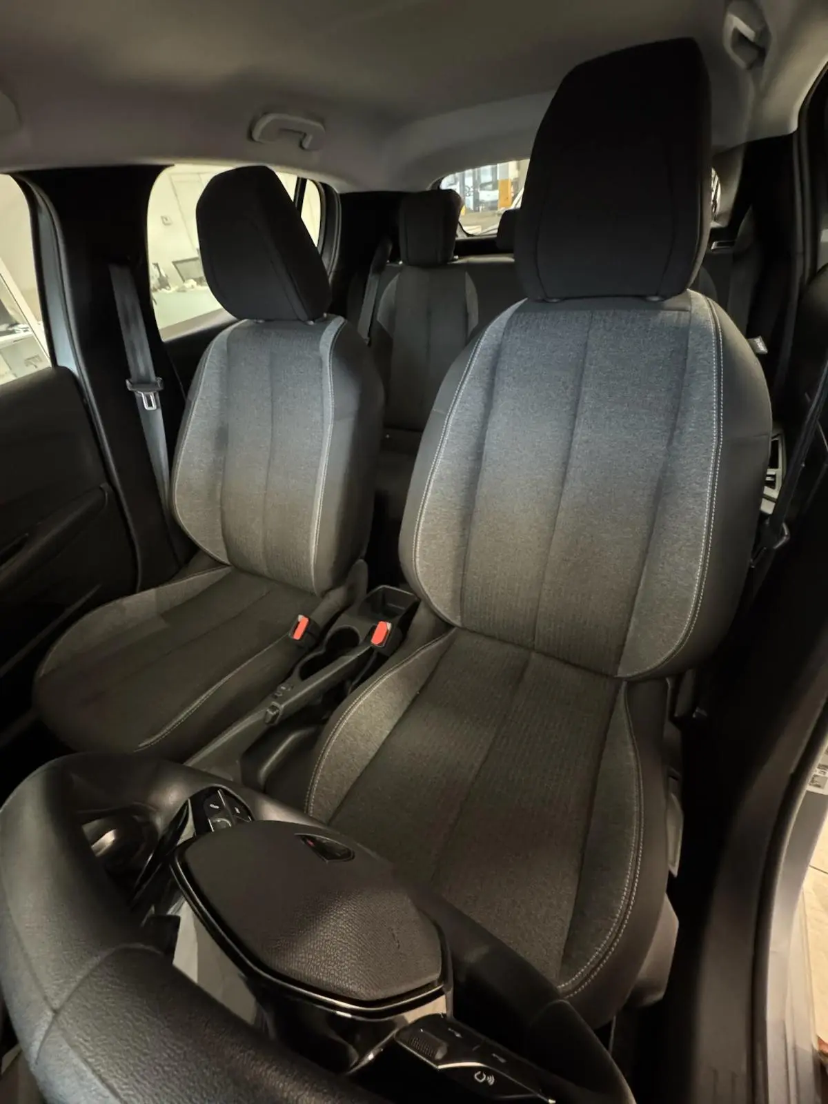 Peugeot 208 Allure At Am25.5 2025 - foto 5