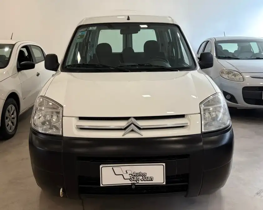 Citroën Berlingo Furgon 1.6 Hdi 92 Bussines Mixto 2017 - foto 3