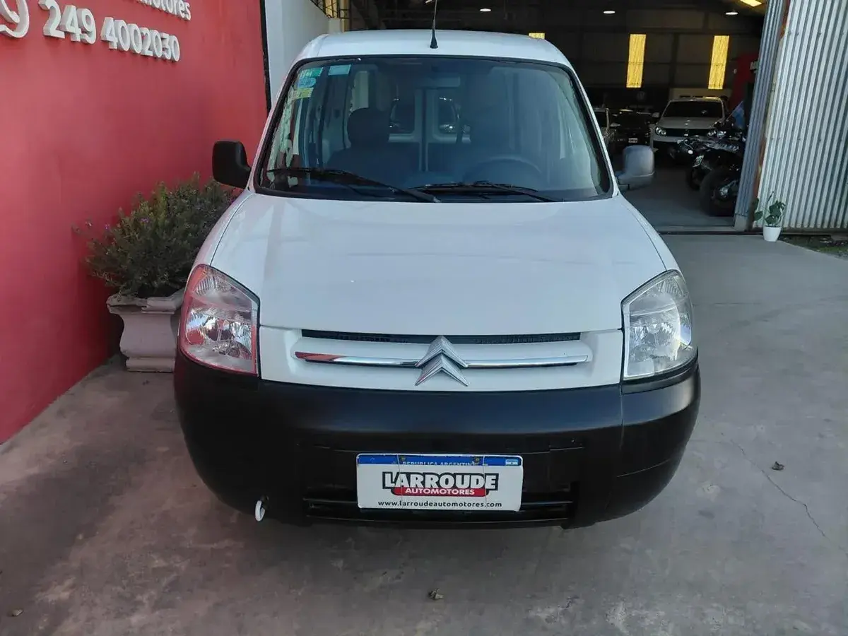 Citroën Berlingo Furgon 1.4 Bussines 75Cv 2017 - foto 3