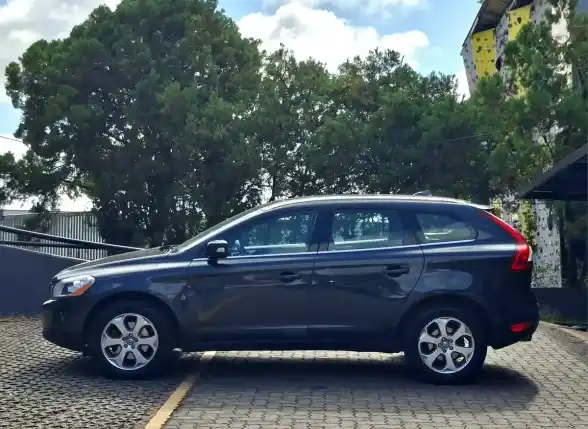 Volvo Xc60 2.0 T5 Awd High Plus 240Cv 2012 - foto 4