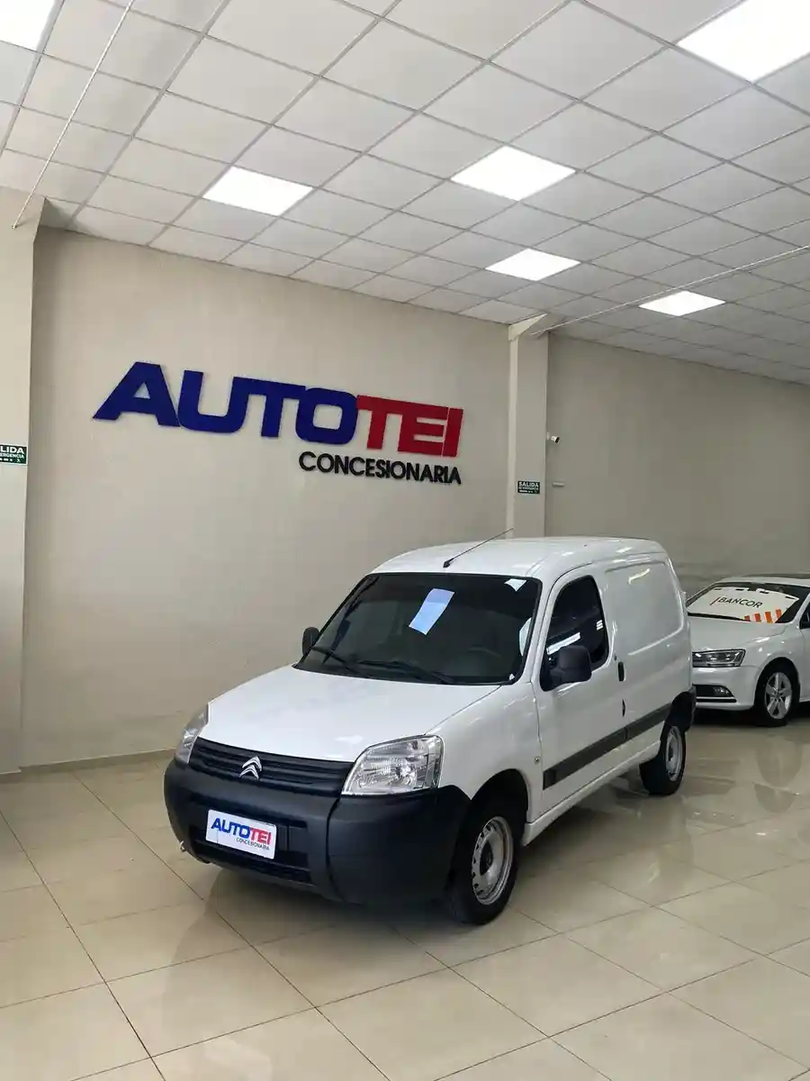 Citroën Berlingo Furgon 1.6 Hdi 92 Bussines 2023 - foto 5
