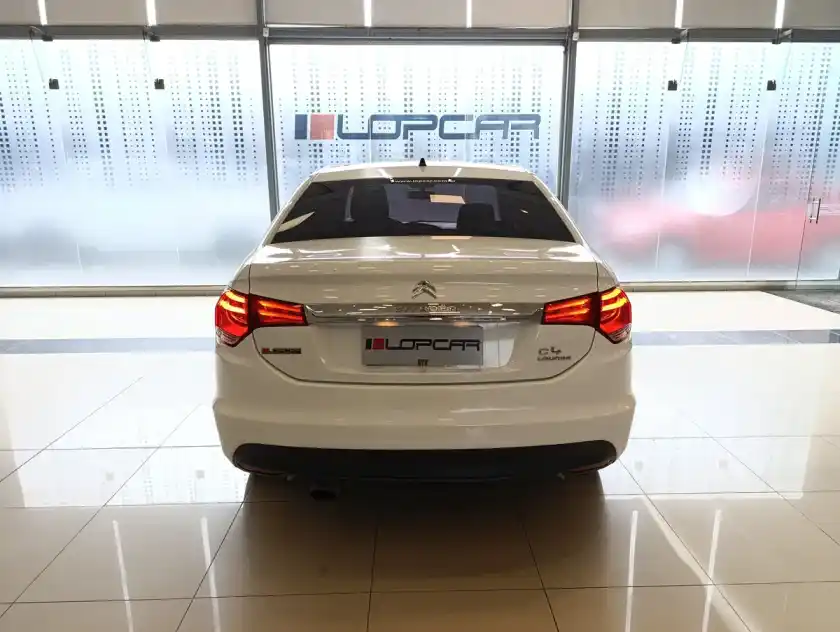 Citroën C4 Lounge 2.0 Live 143Cv 2017 - foto 5