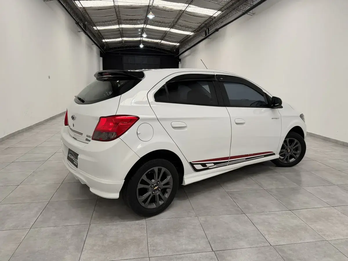 Chevrolet Onix 1.4 Effect 98Cv 2016 - foto 2