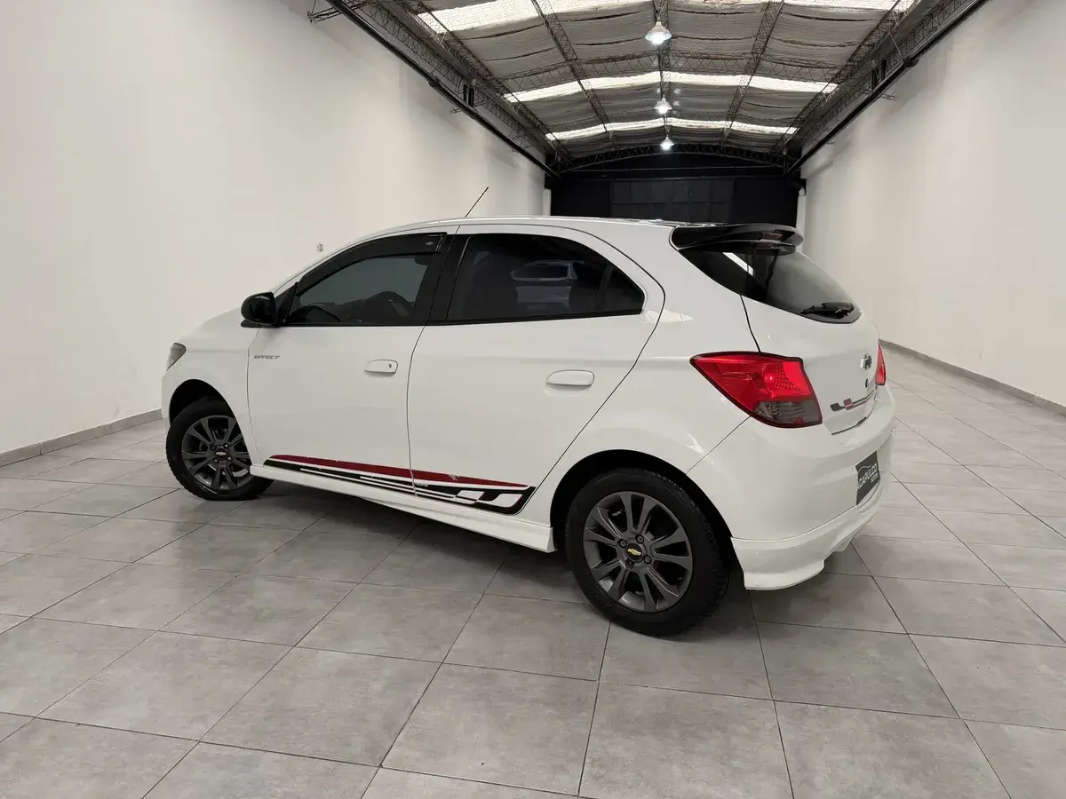 Chevrolet Onix 1.4 Effect 98Cv 2016 - foto 4