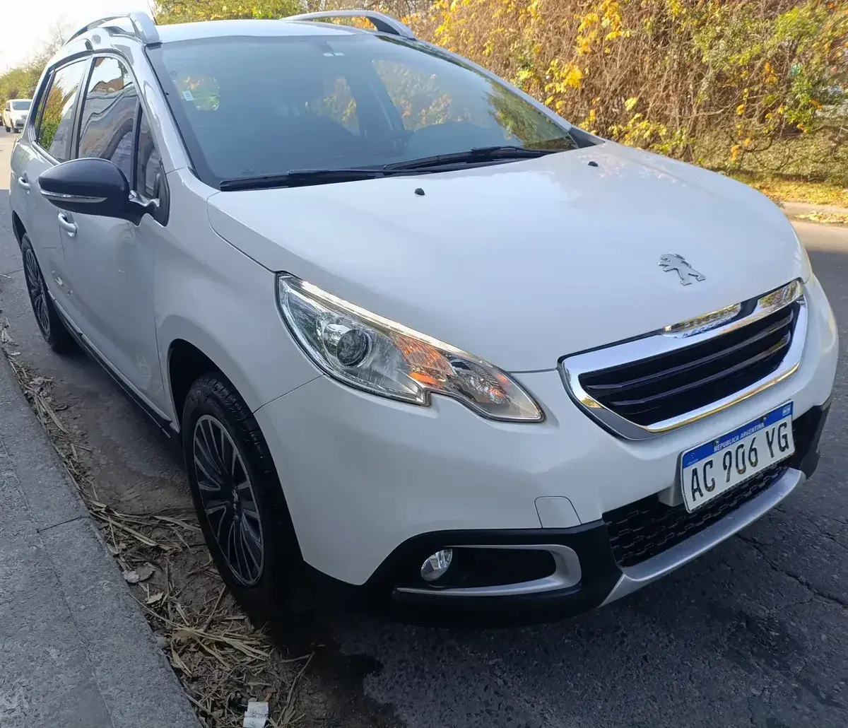 Peugeot 2008 1.6 Active 2018 - foto 2