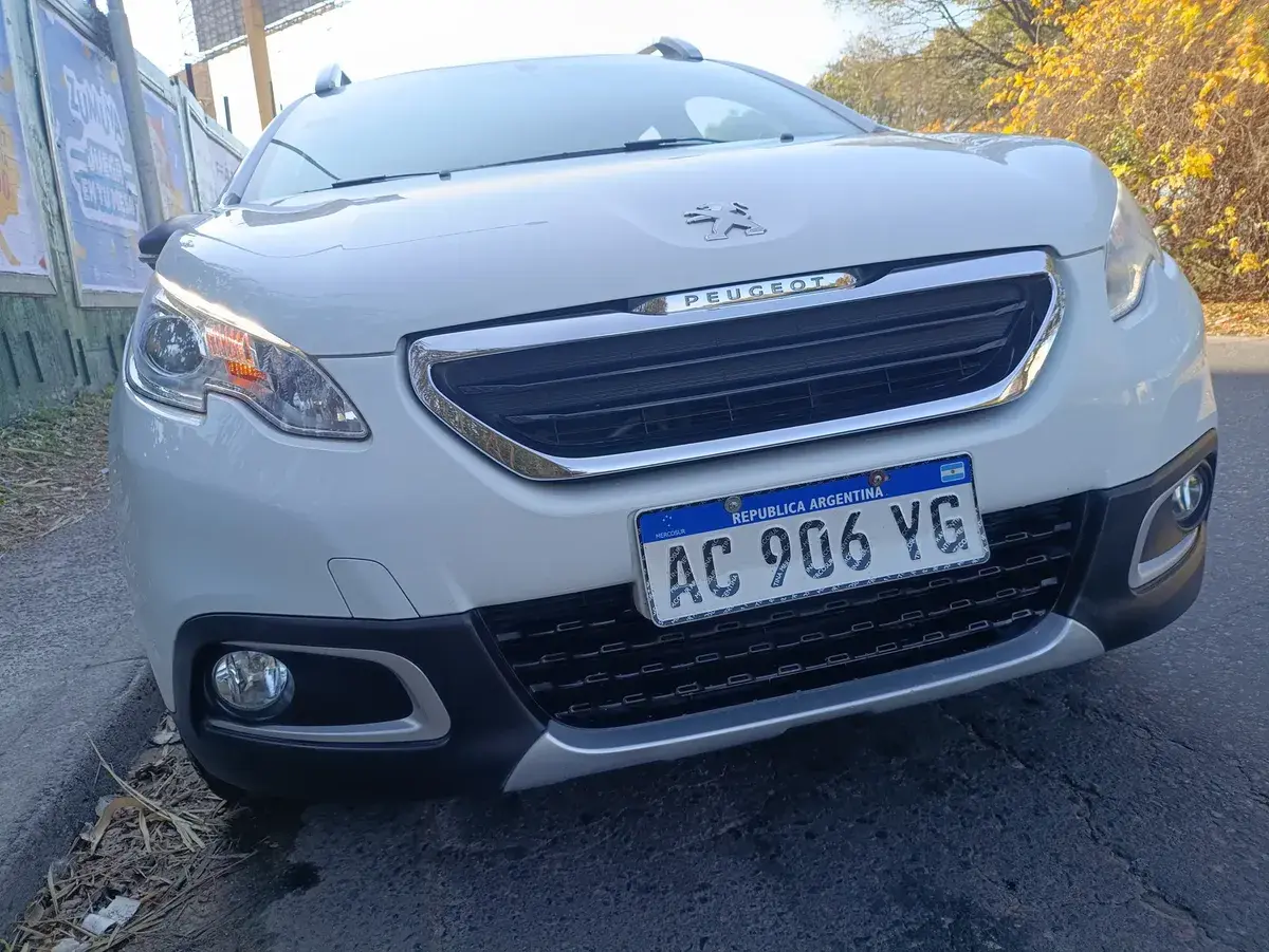 Peugeot 2008 1.6 Active 2018 - foto 3