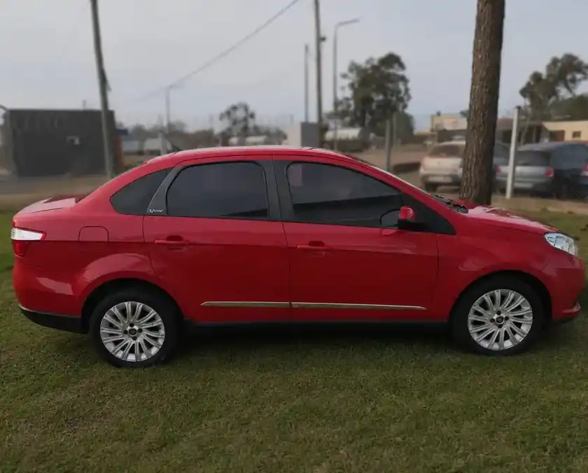 Fiat Grand Siena 1.6 Essence 115Cv 2017 - foto 3