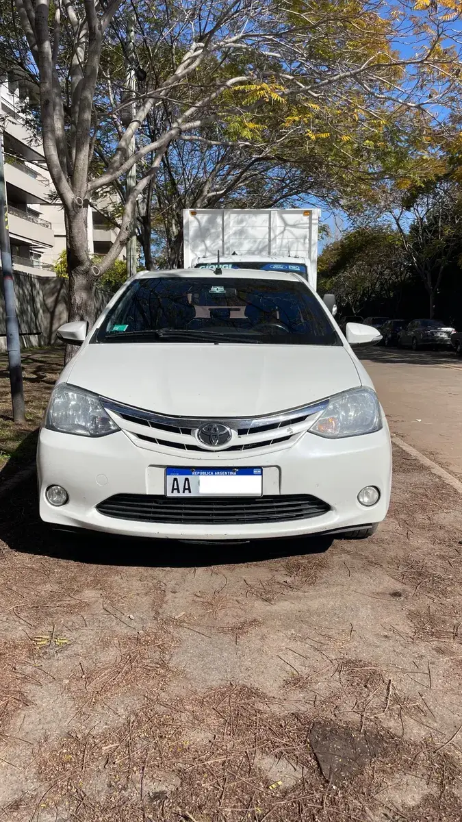 Toyota Etios 1.5 Sedan Xls 2017 - foto 3