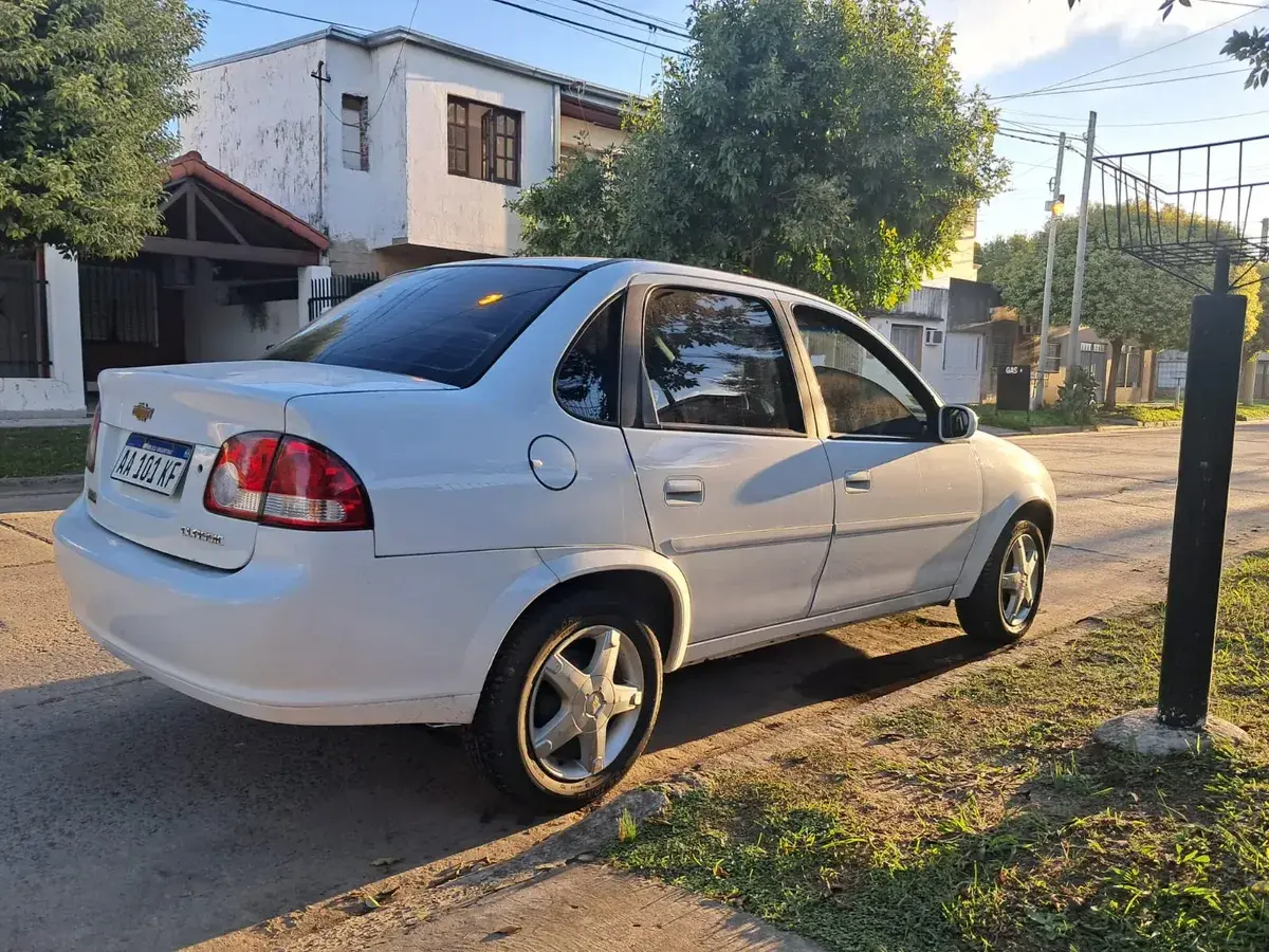 Chevrolet Classic 1.4 Sedan Ls Pack 2016 - foto 5