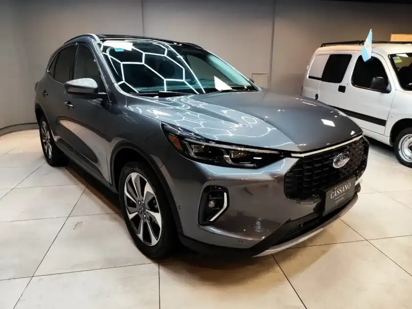 Ford Kuga 2.5 Platinum Hibrido At Awd 2023 - foto 4