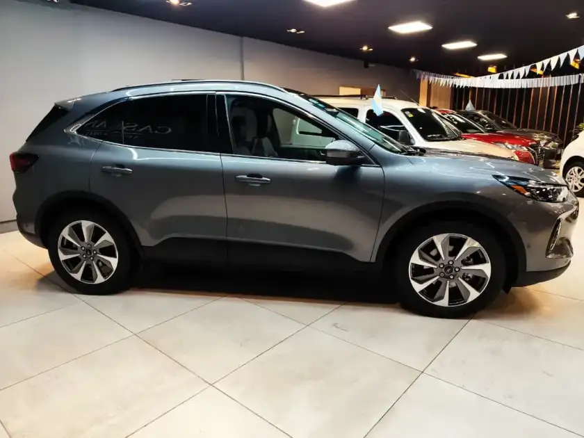 Ford Kuga 2.5 Platinum Hibrido At Awd 2023 - foto 5