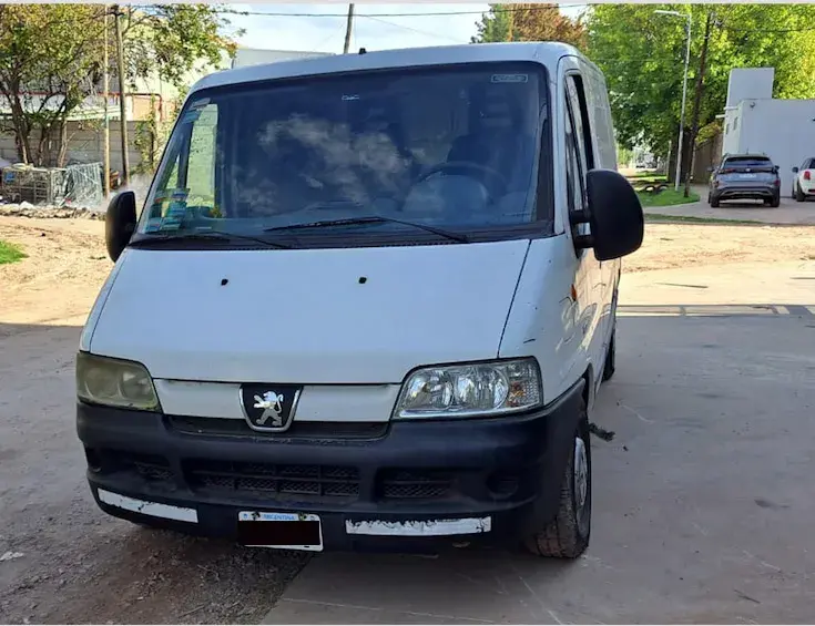Peugeot Boxer 2.3 330M Confort Hdi Larga 2011 - foto 2