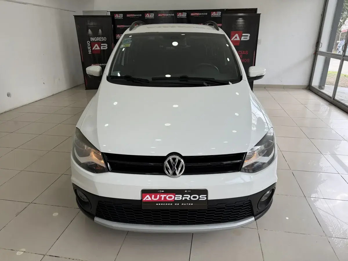 Volkswagen Suran Cross 1.6 Highline 101Cv 2013 - foto 4