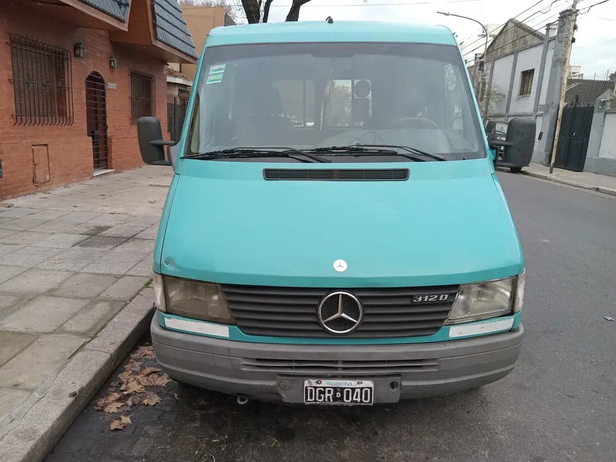 Mercedes-Benz Sprinter 2.5 312 Furgon 3000 V1 2000 - foto 2