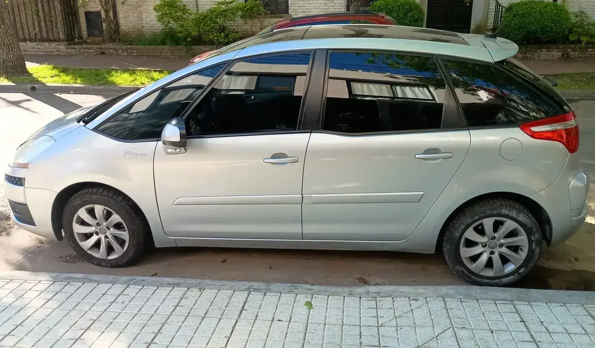 Citroën C4 Picasso 2.0 Bva 143Cv 2010 - foto 1