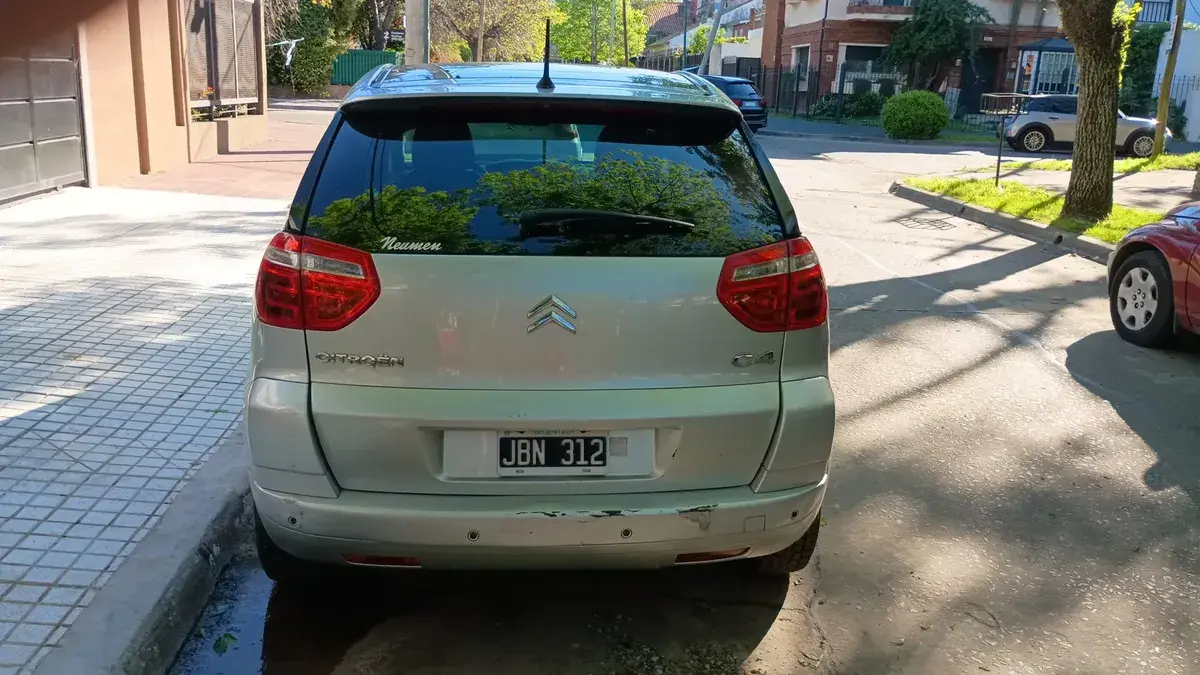Citroën C4 Picasso 2.0 Bva 143Cv 2010 - foto 5