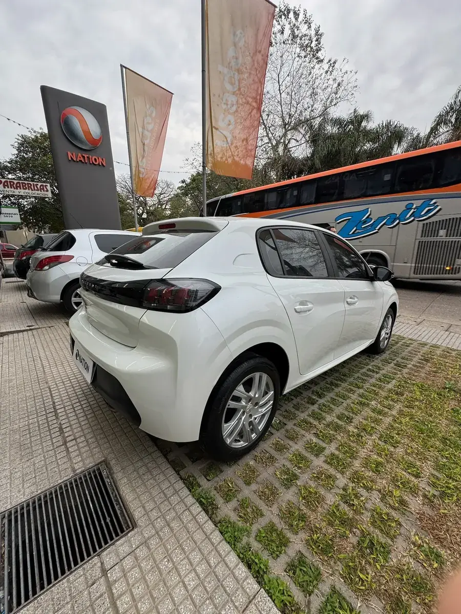 Peugeot 208 1.6 Active Pack 2024 - foto 4
