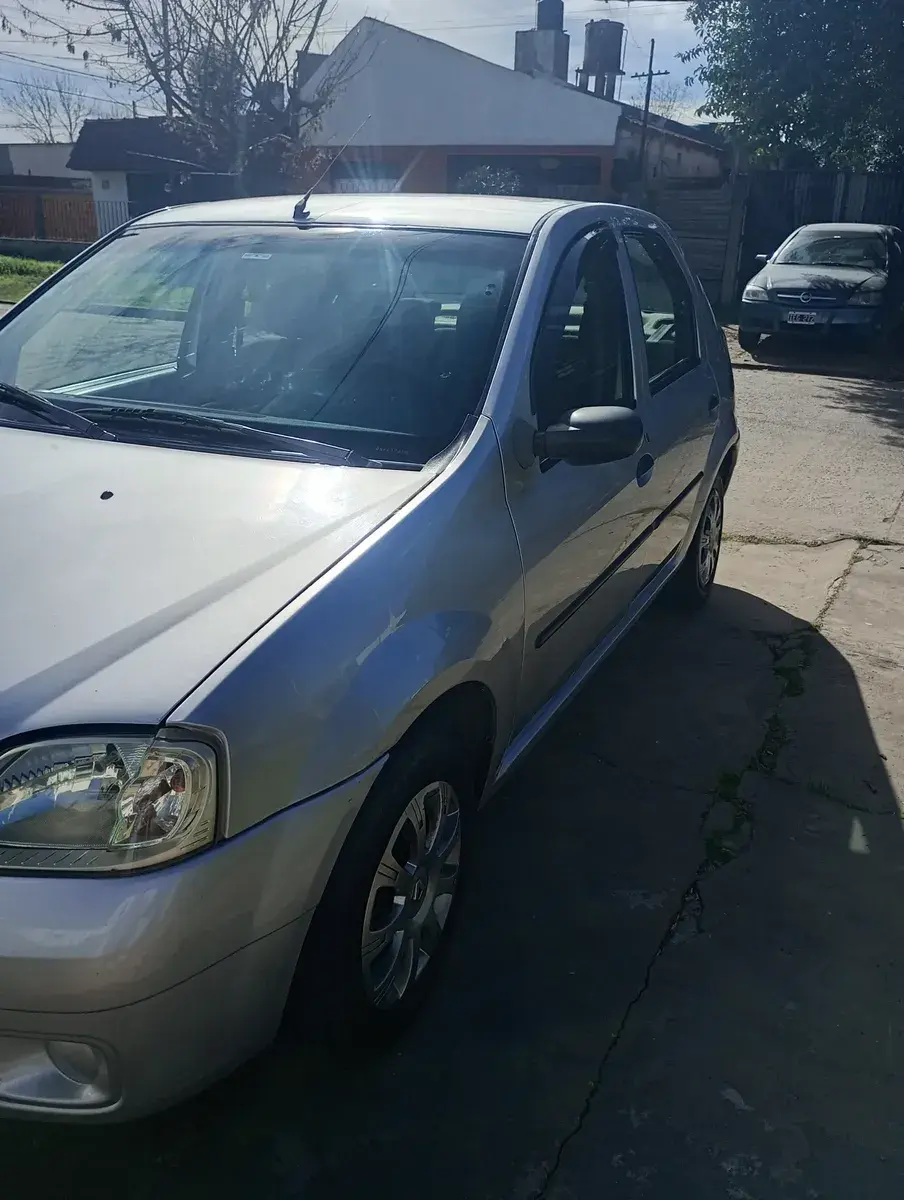 Renault Logan 1.6 Confort 2008 - foto 1