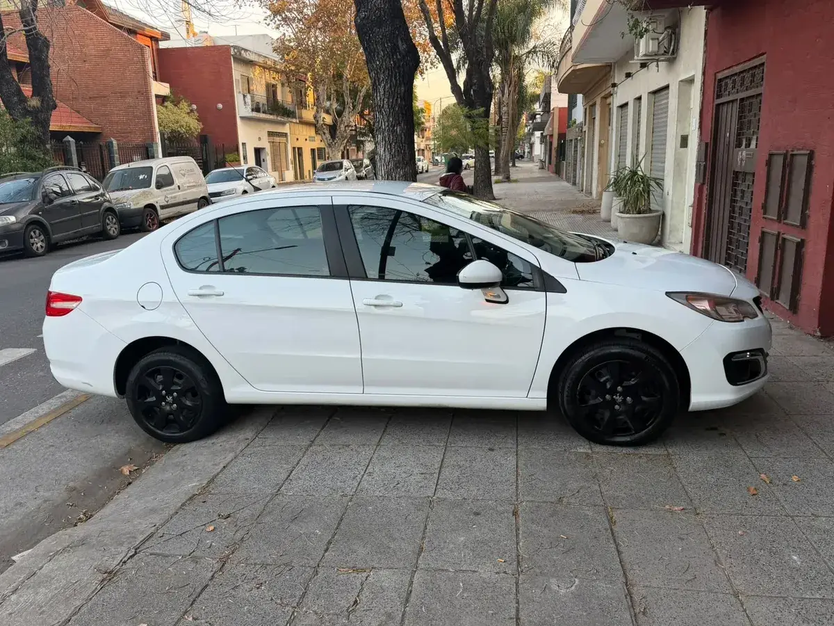 Peugeot 408 1.6 Active 115Cv 2019 - foto 4