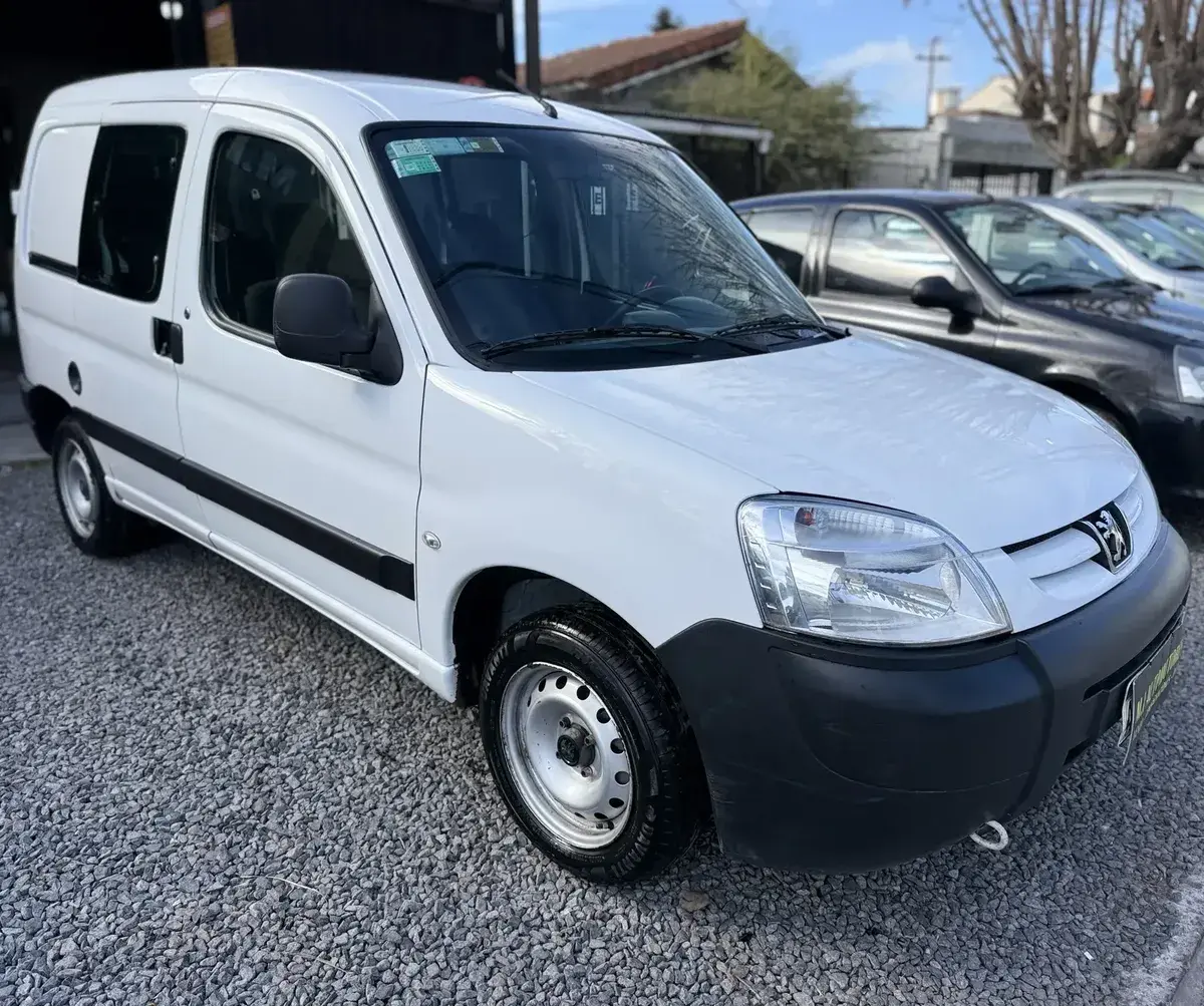 Peugeot Partner 1.6 Hdi Confort 5As 2019 - foto 2
