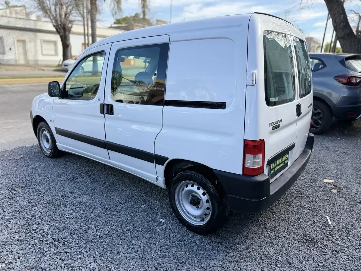 Peugeot Partner 1.6 Hdi Confort 5As 2019 - foto 5