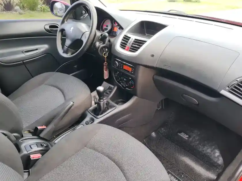 Peugeot 207 1.4 Allure 75Cv 2015 - foto 2