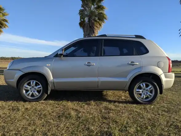 Hyundai Tucson 2.0 Crdi 2Wd 4At 2008 - foto 3