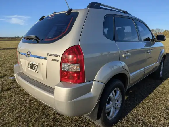 Hyundai Tucson 2.0 Crdi 2Wd 4At 2008 - foto 4