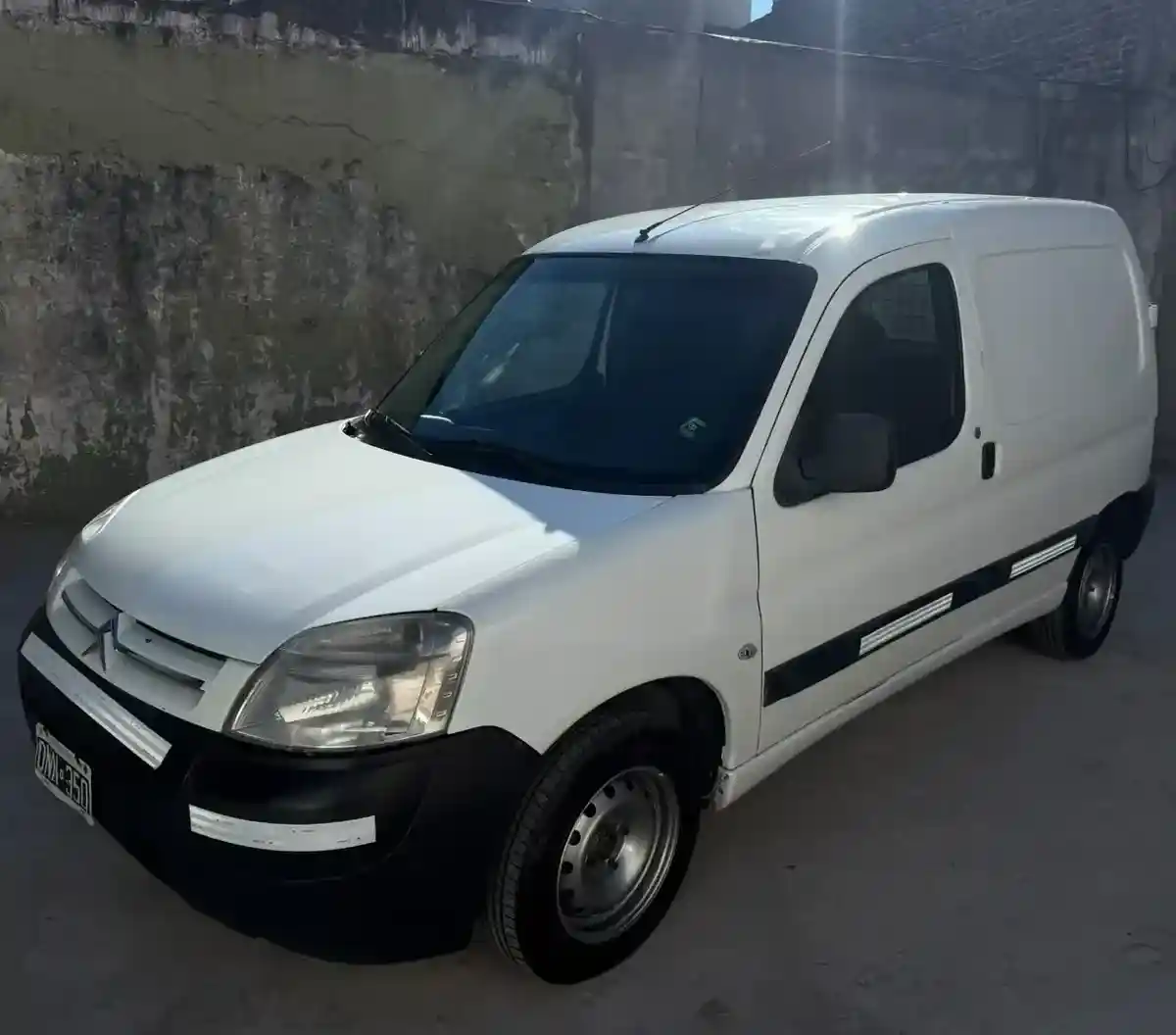 Citroën Berlingo Furgon 1.6 Hdi 92 Bussines 2015 - foto 1
