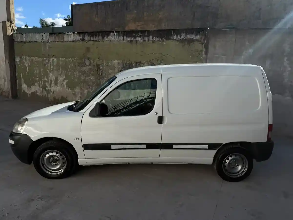 Citroën Berlingo Furgon 1.6 Hdi 92 Bussines 2015 - foto 3