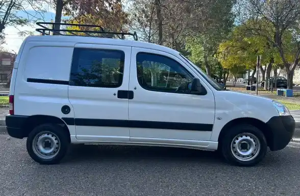 Peugeot Partner 1.6 Hdi Confort 5As 2019 - foto 4