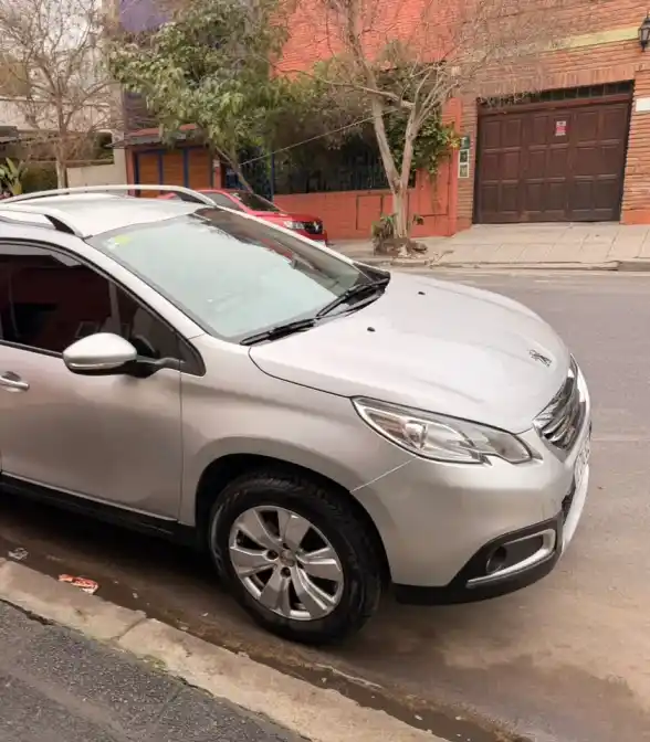 Peugeot 2008 1.6 Allure Tiptronic 2017 - foto 2