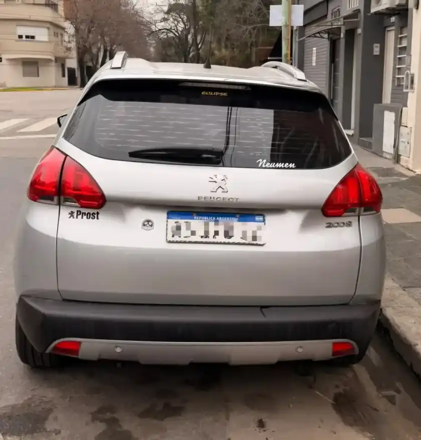 Peugeot 2008 1.6 Allure Tiptronic 2017 - foto 4