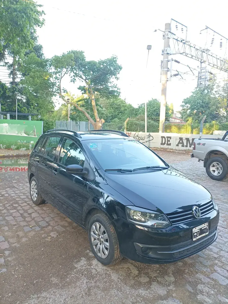 Volkswagen Suran 1.6 Comfortline 101Cv 2014 - foto 1