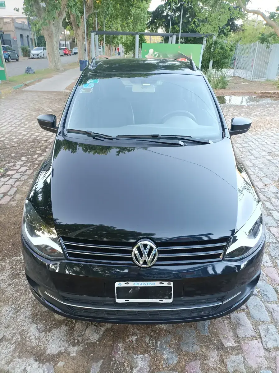 Volkswagen Suran 1.6 Comfortline 101Cv 2014 - foto 2