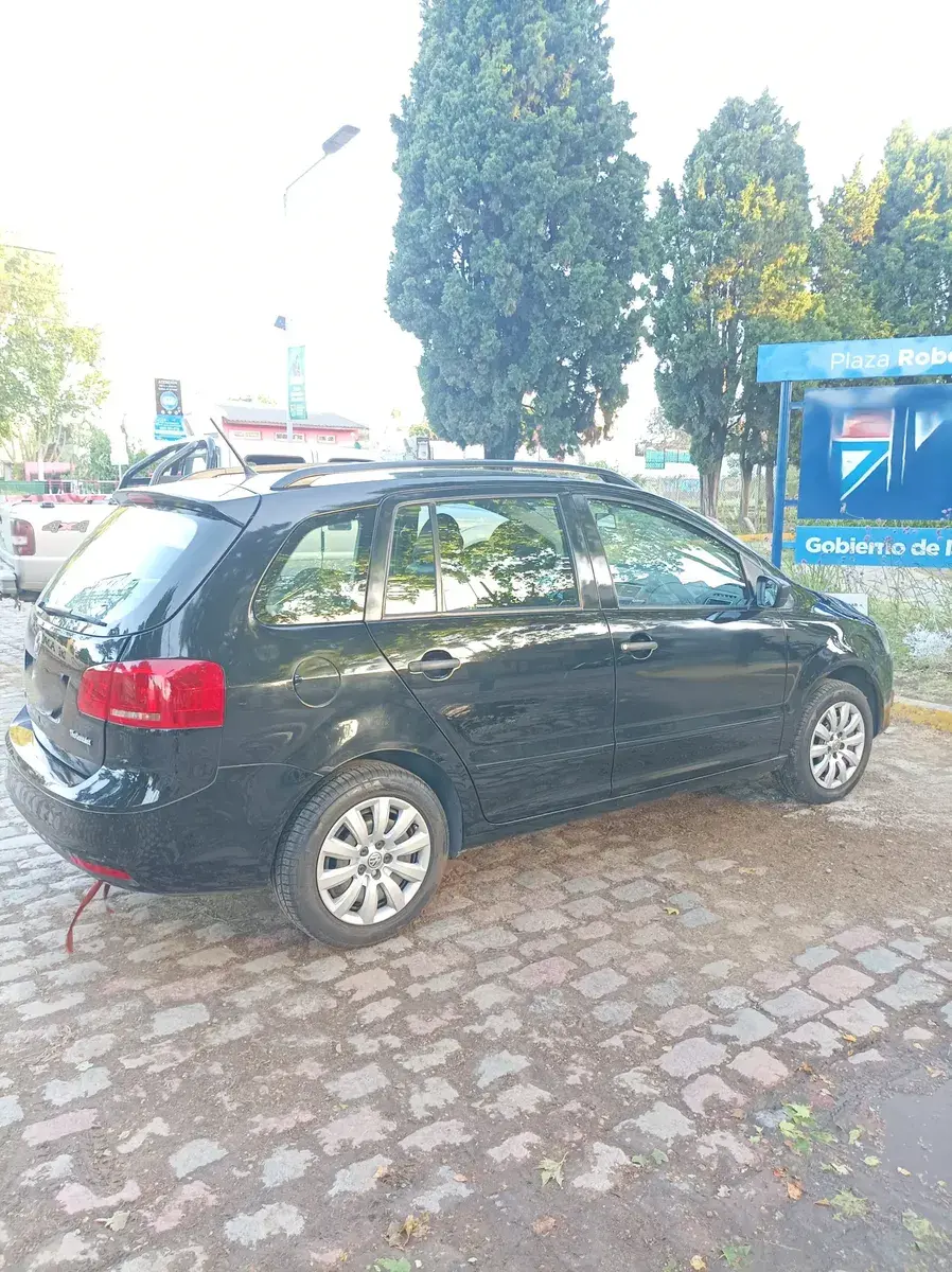 Volkswagen Suran 1.6 Comfortline 101Cv 2014 - foto 5
