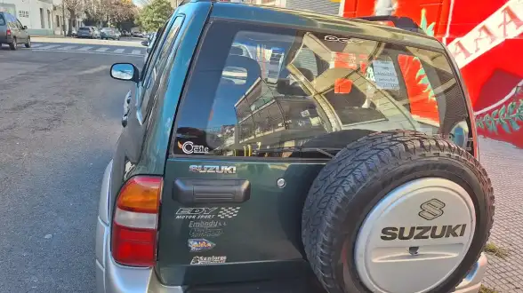 Suzuki Grand Vitara J 2.0 A Naftera 2005 - foto 3