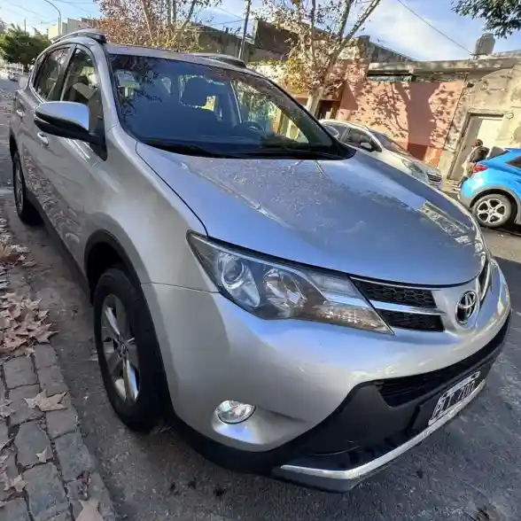 Toyota RAV4 2016 - foto 1