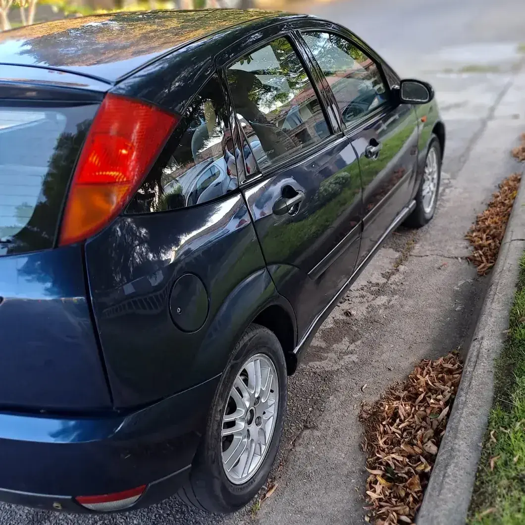 Ford Focus 1.8 Clx 2001 - foto 1