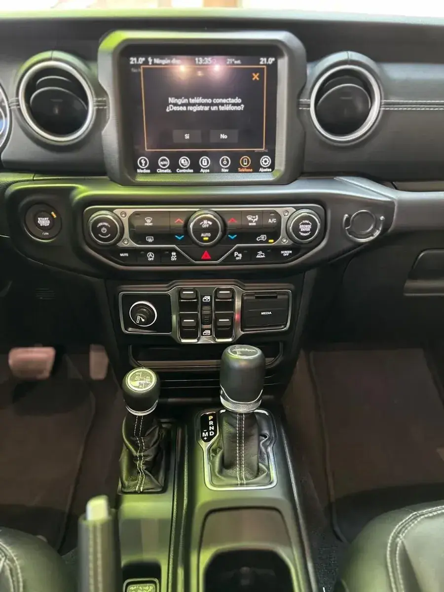 Jeep Gladiator 3.6 Overland 4X4 At8 2023 - foto 4