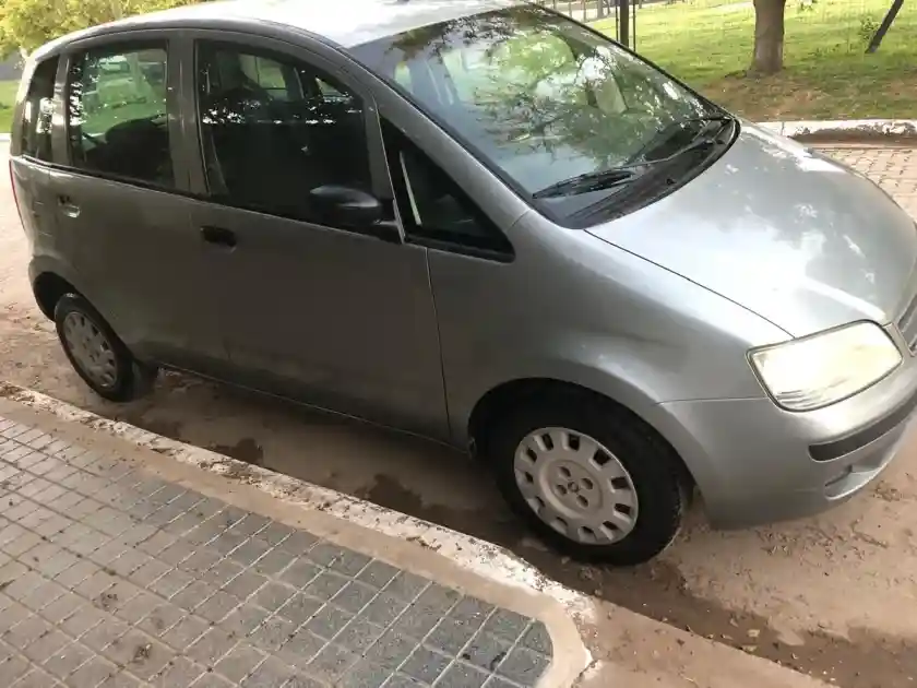 Fiat Idea 1.4 Elx 2007 - foto 4