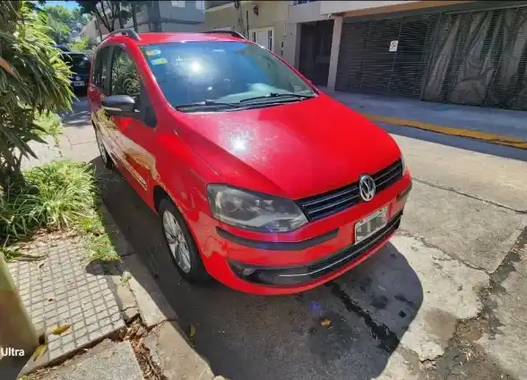 Volkswagen Suran 1.6 Limited Edition 2014 - foto 3