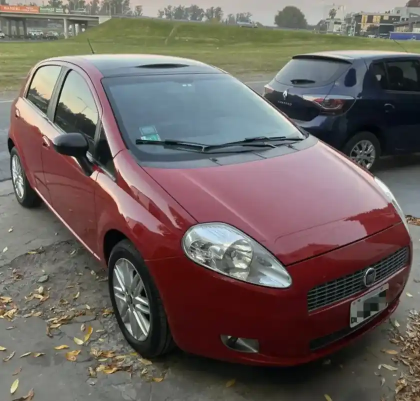 Fiat Punto 1.6 Essence Pack Tech 2011 - foto 2