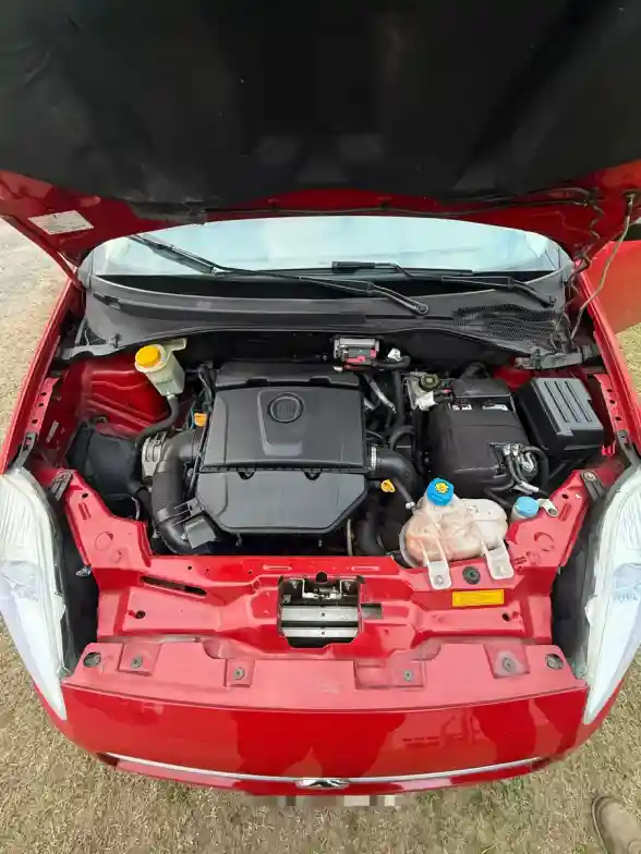 Fiat Punto 1.6 Essence Pack Tech 2011 - foto 5