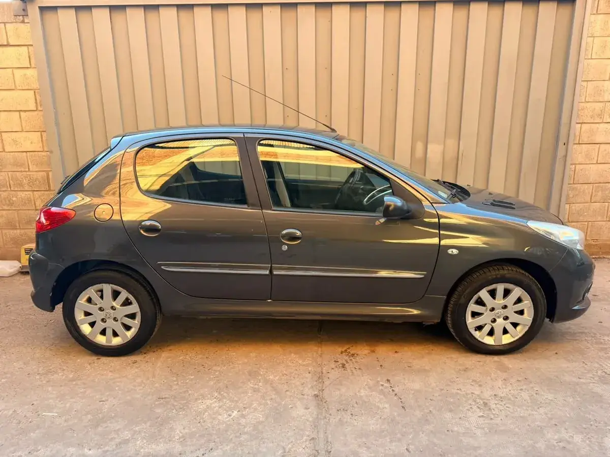 Peugeot 207 Compact 1.6 Xs 2012 - foto 5