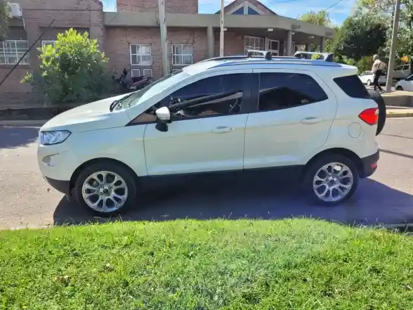 Ford Ecosport 1.5 Titanium 123Cv 4X2 Manual 2023 - foto 2
