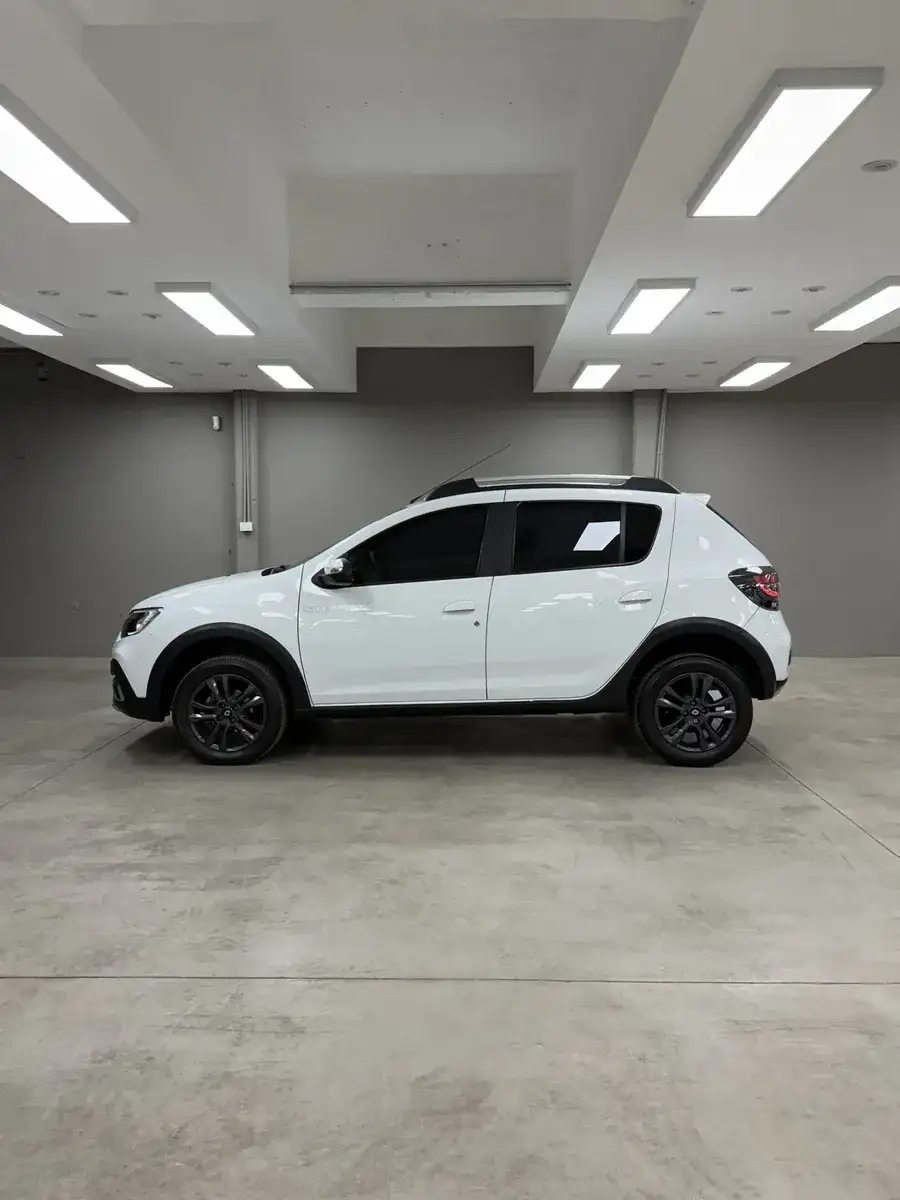 Renault Sandero Stepway 1.6 16V Intense 2023 - foto 4