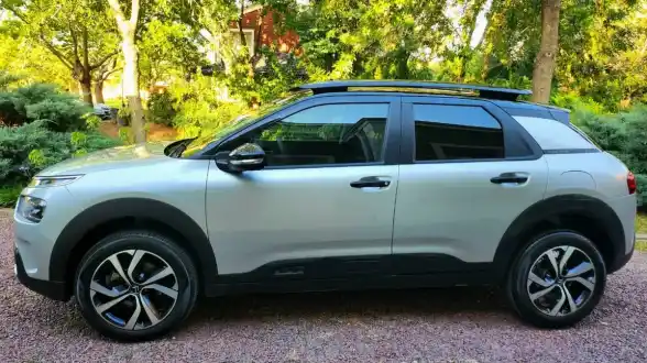 Citroën C4 Cactus 1.6 Thp 165 At6 Shine 2022 - foto 1