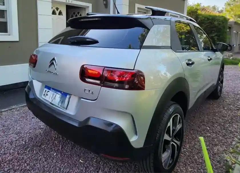 Citroën C4 Cactus 1.6 Thp 165 At6 Shine 2022 - foto 4