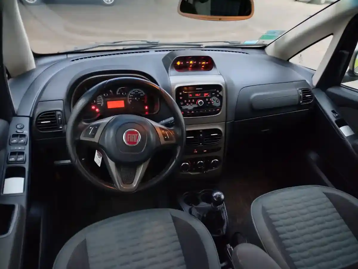 Fiat Idea 1.6 Adventure 115Cv 2016 - foto 4